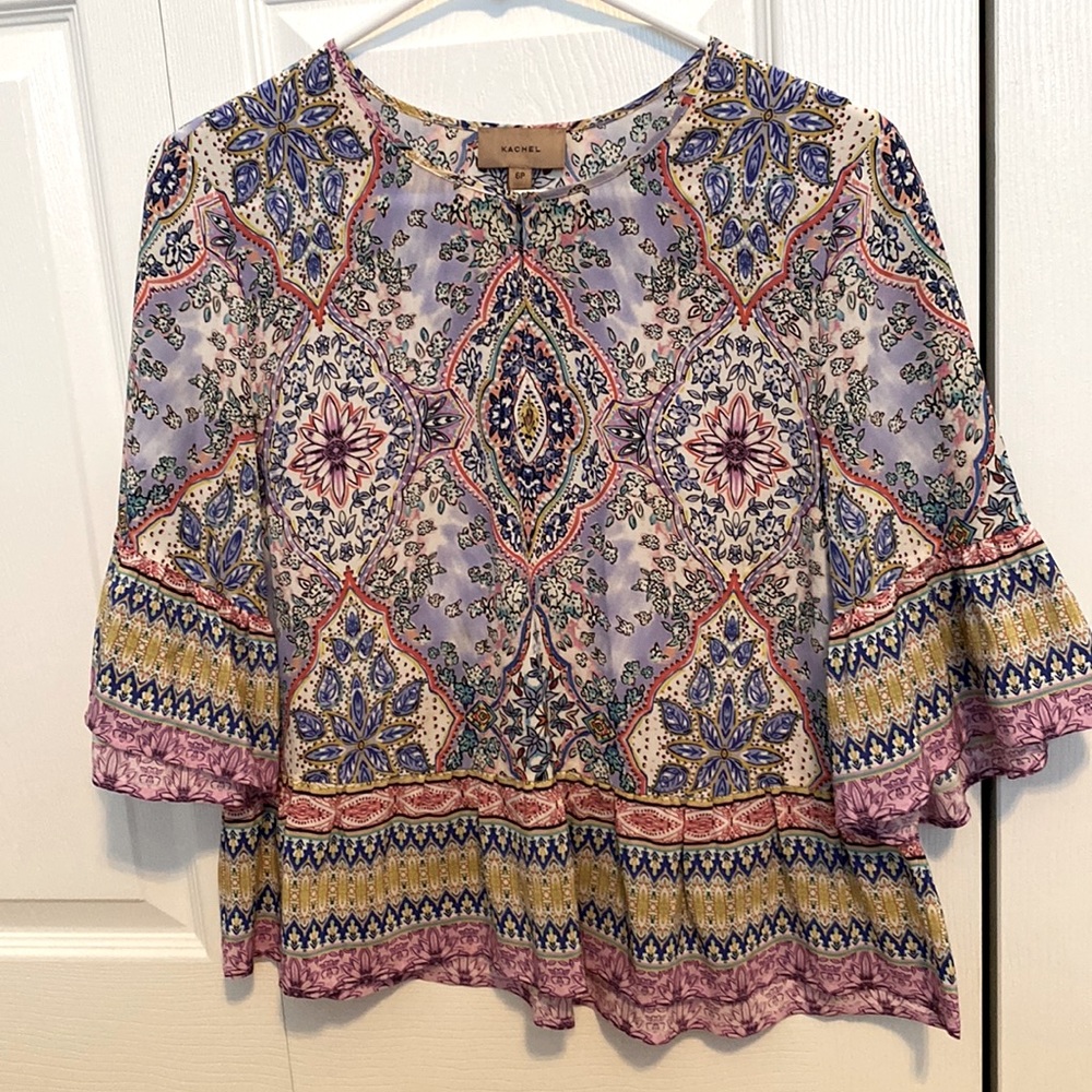 ANTHROPOLOGIE/KACHEL 100% Silk multi-color floral blouse in size 6P. EUC